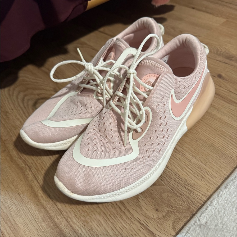 Nike Women’s Joyride Dual Run Running Sneakers, Echo Pink Women’s Size 10